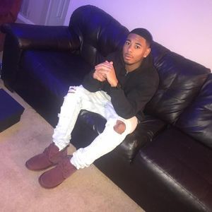 Meet your Posher, Julian